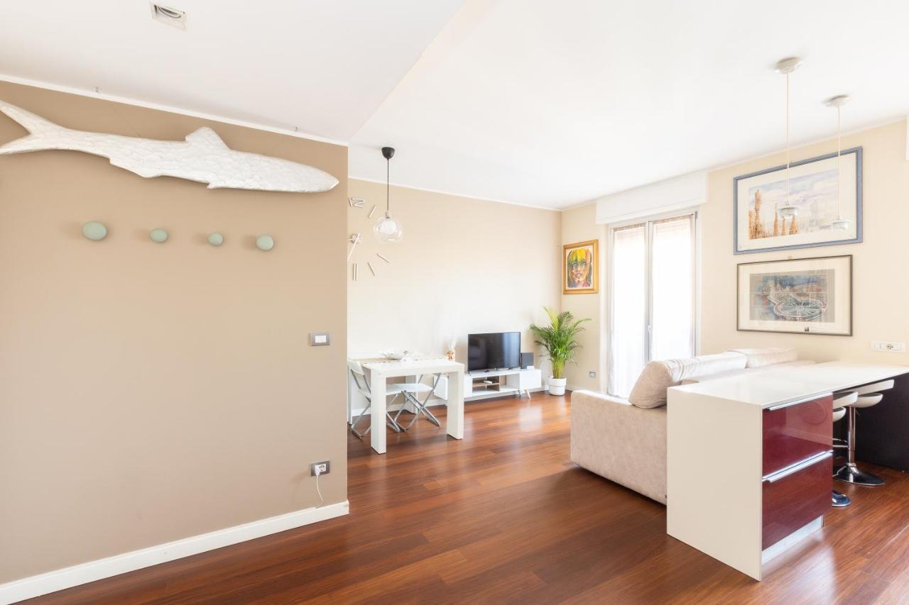 Rosselli 13 Milan Apartment ภายนอก รูปภาพ