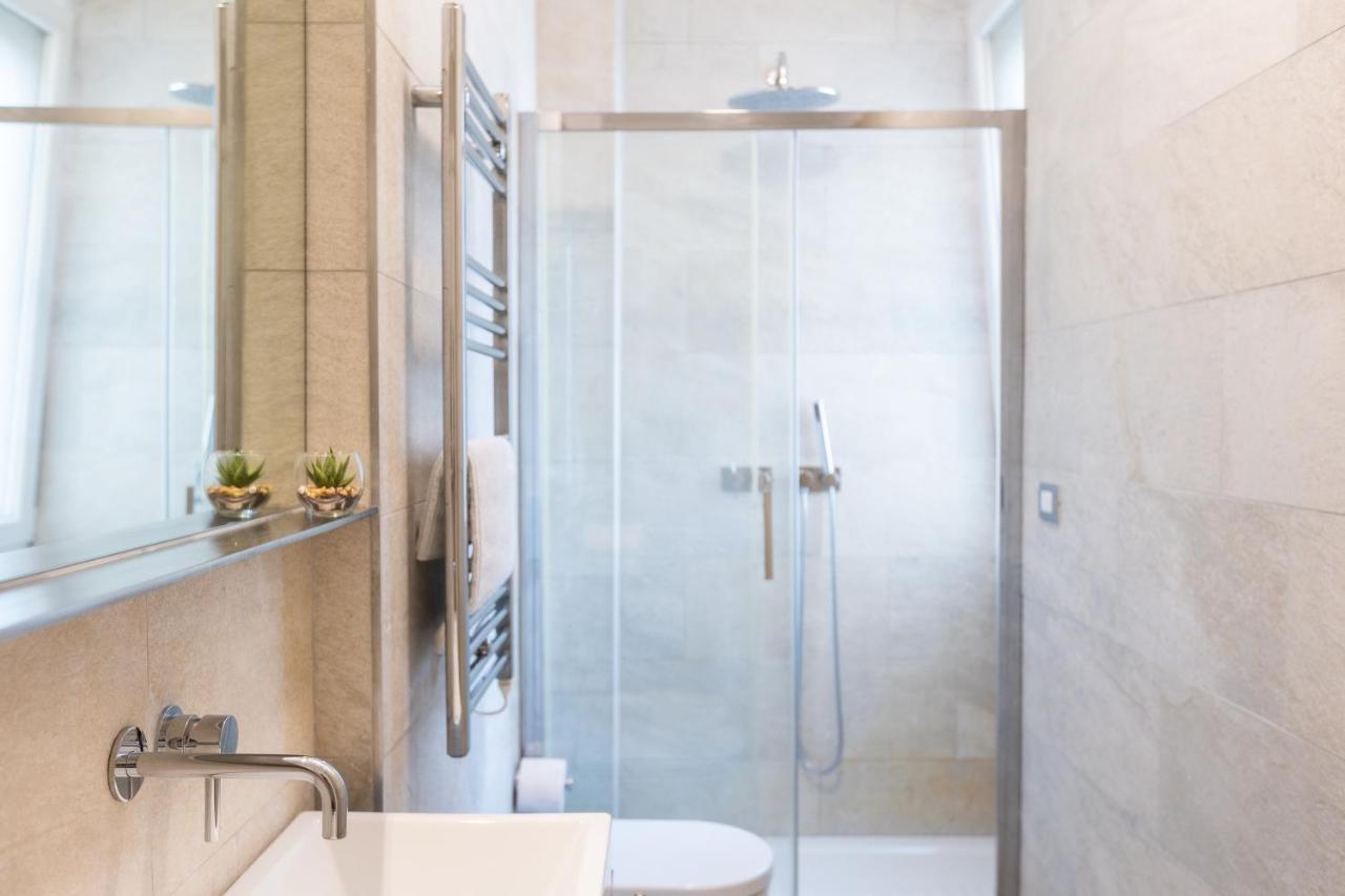Rosselli 13 Milan Apartment ภายนอก รูปภาพ