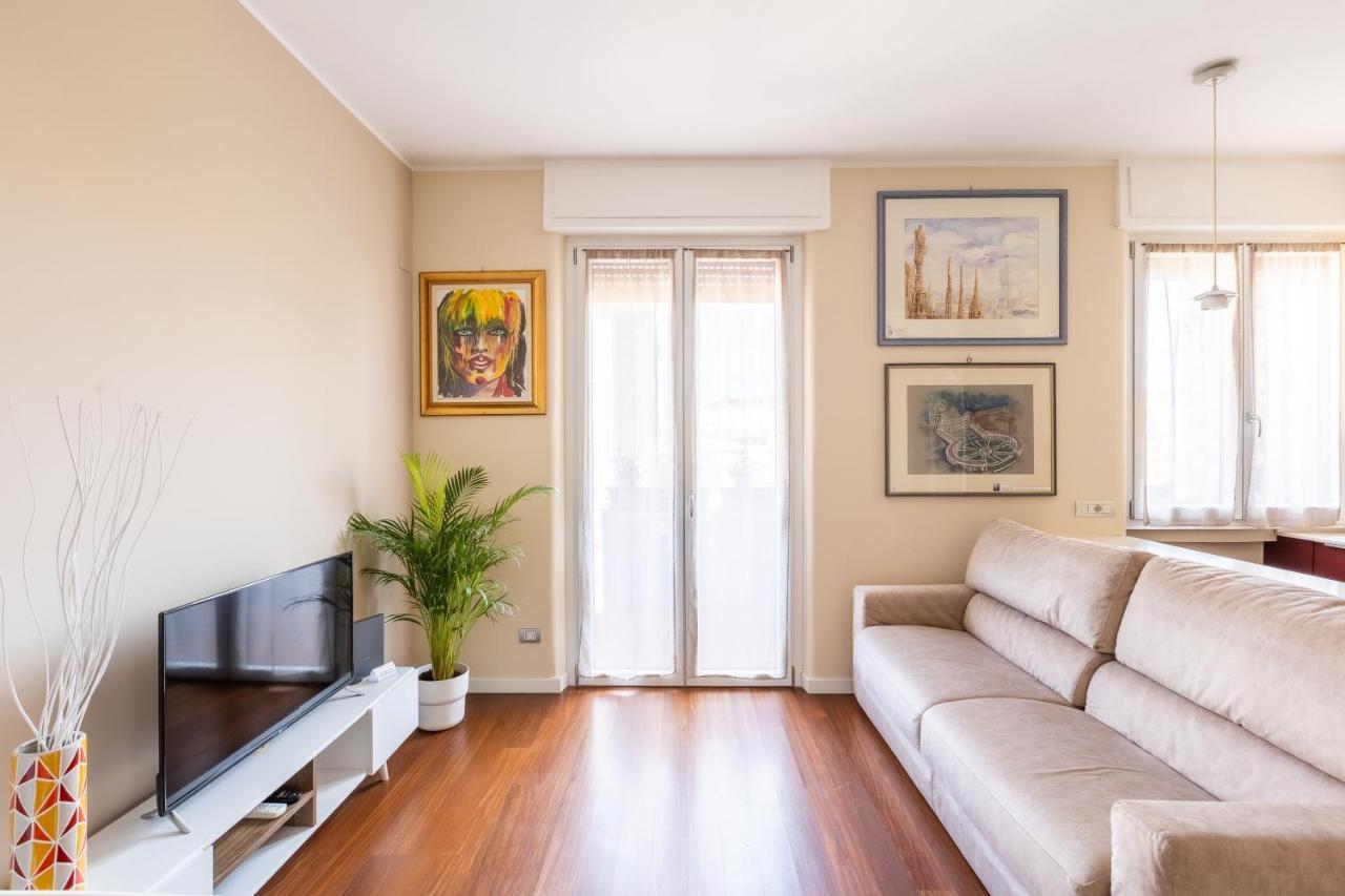 Rosselli 13 Milan Apartment ภายนอก รูปภาพ