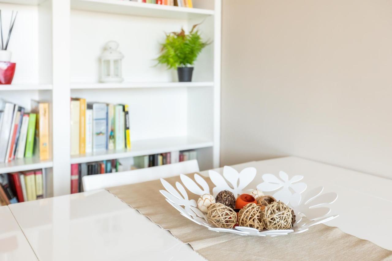 Rosselli 13 Milan Apartment ภายนอก รูปภาพ