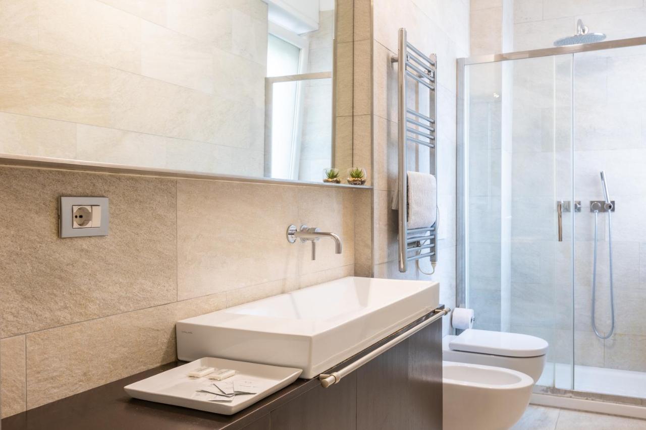 Rosselli 13 Milan Apartment ภายนอก รูปภาพ
