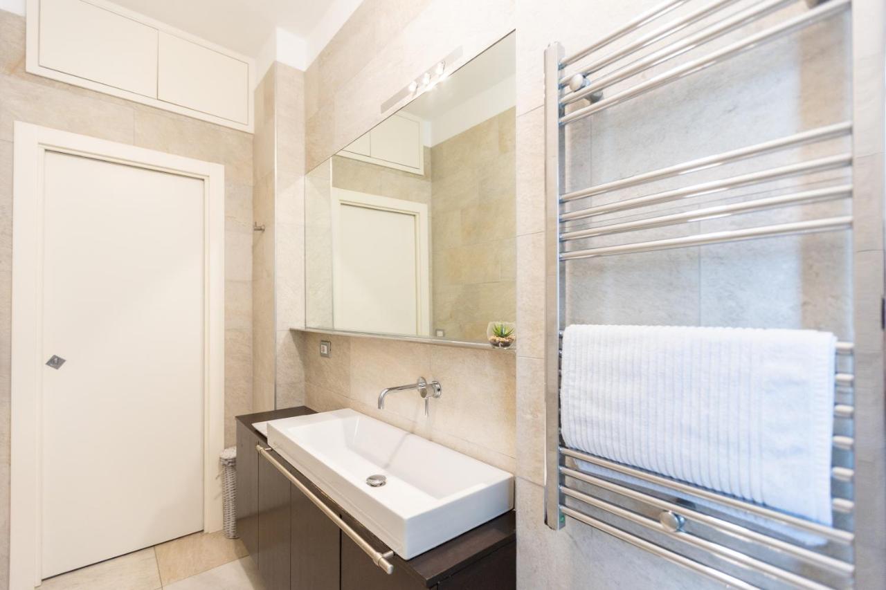 Rosselli 13 Milan Apartment ภายนอก รูปภาพ