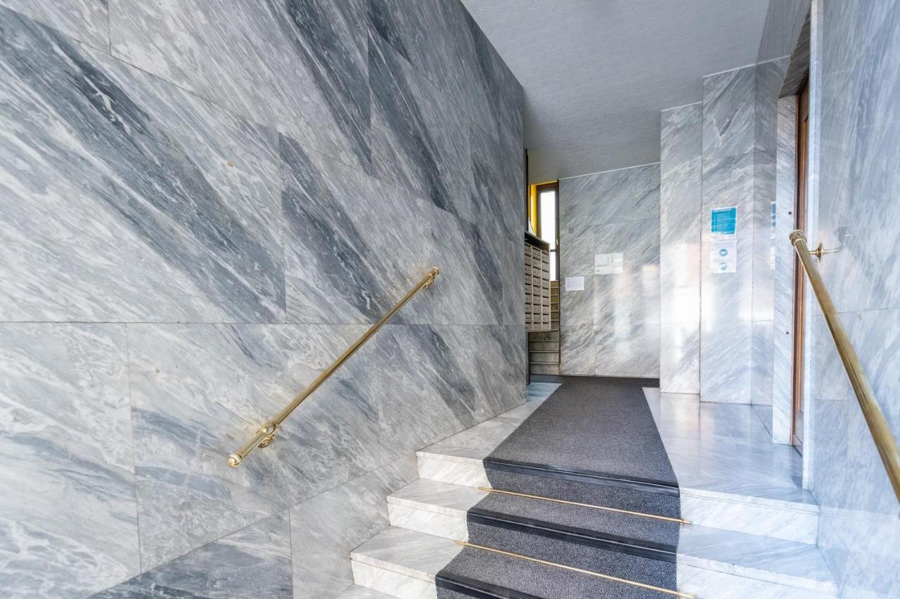 Rosselli 13 Milan Apartment ภายนอก รูปภาพ